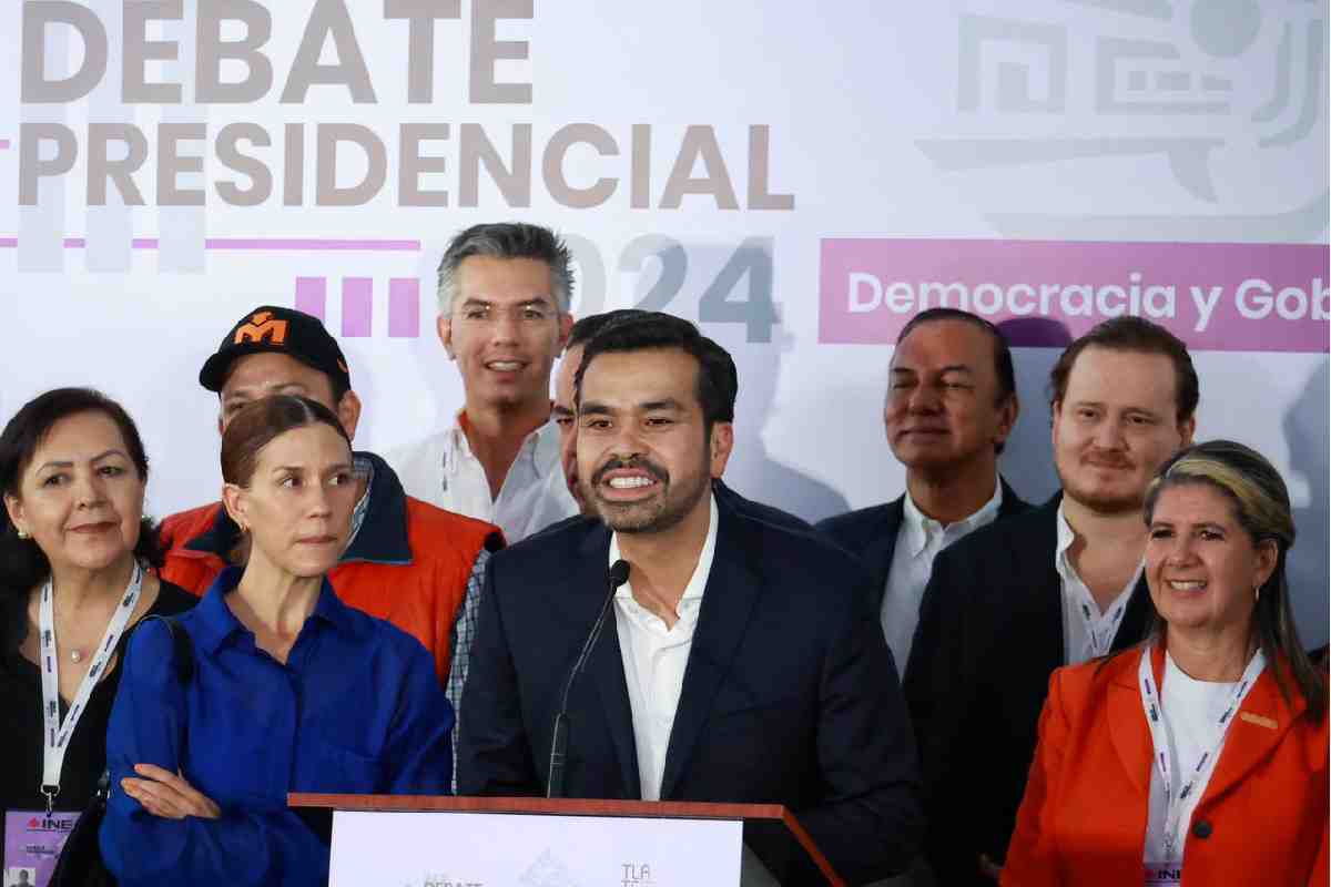 Máynez tercer debate presidencial marea rosa panistas maynez