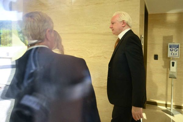 Assange acuerdo con EU