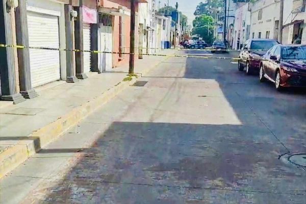 escena del ataque a balazos a Gustavo Tenorio Ortega, regidor independiente de Tulancingo, Hidalgo