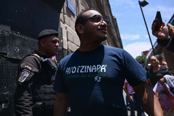 vidulfo rosales, abogado de los padres de los normalistas de ayotzinapa