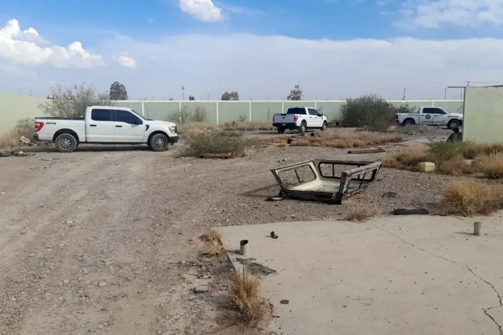 Encuentran cuatro vehículos de conductores por aplicación desaparecidos en Ojinaga, Chihuahua; ellos no han sido localizados.
