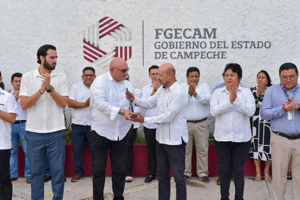 Evento de despedida de renato sales de la fiscalía de campeche