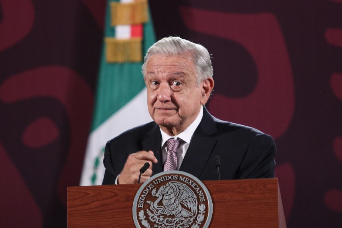 AMLO robledo svarch gobierno sheinbuam