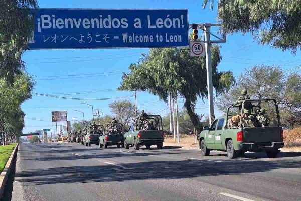 militares entrando a león, uno de los municipios más violentos de méxico