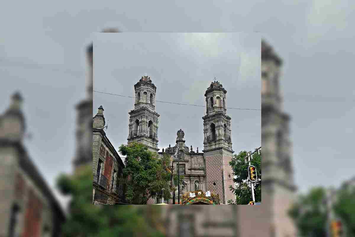 Fachada del convento de San Hipólito, en la CDMX.