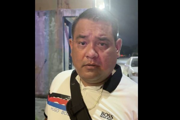 César Guzmán, fundador del portal Código Rojo Noticias, en Cancún, Quintana Roo
