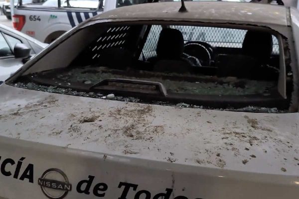 patrulla dañada tras protesta de policías de campeche