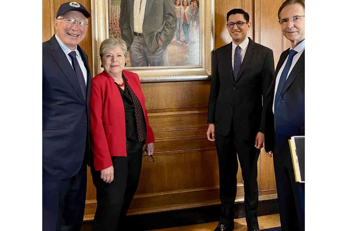 alicia barcena ken salazar eu
