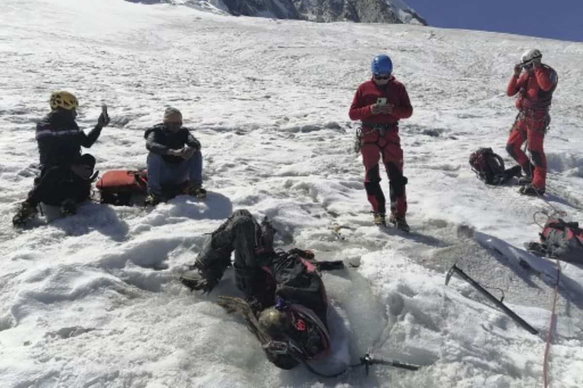 alpinista momificado peru william stampfl