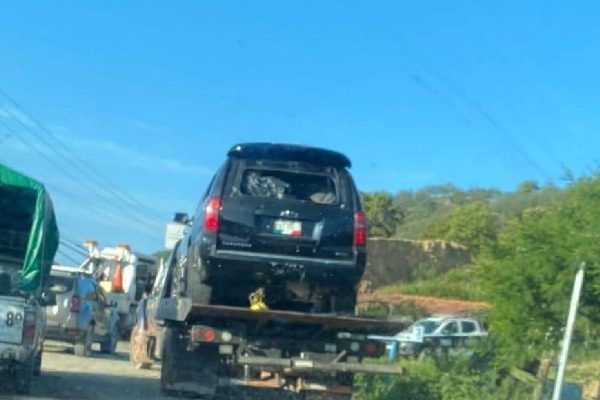 camioneta victima de ataque armado en olinalá, guerrero