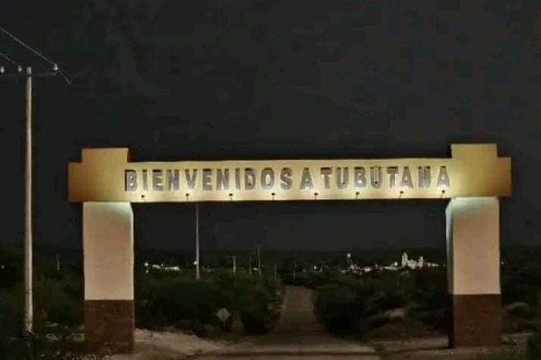 entrada a tubutama, sonora, donde fueron atacados migrantes lo que dejó un menor muerto y ocho heridos