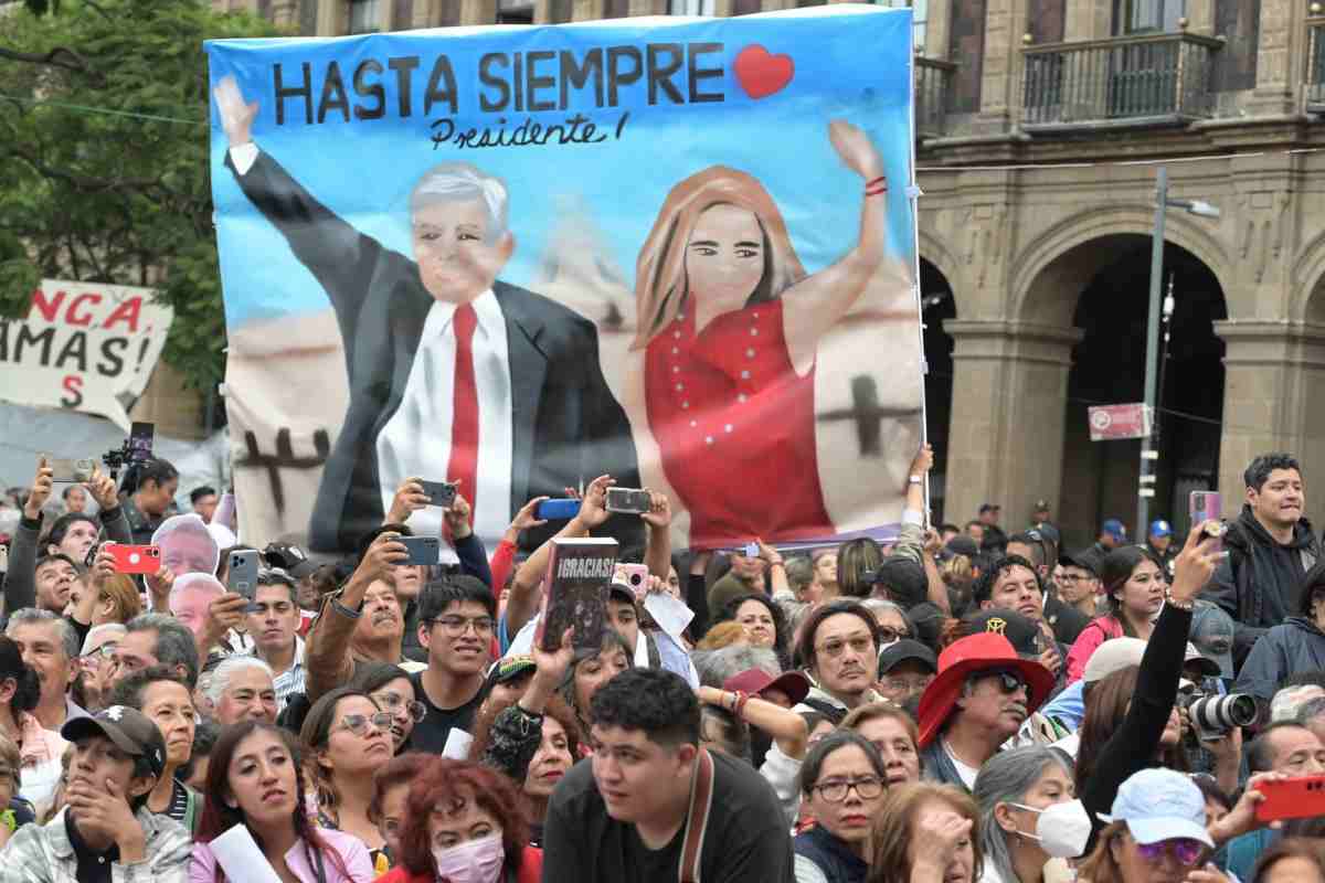 Beatriz Gutiérrez Müller AMLO libro sheinbaum sedena marina