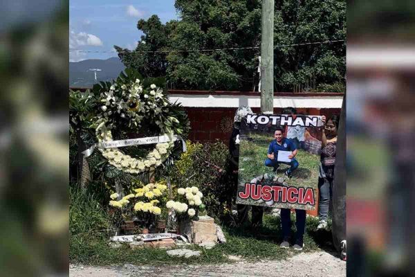 Mitin para exigir al Gobierno de Guerrero que investigue el caso del normalista asesinado Yanqui Khotan.