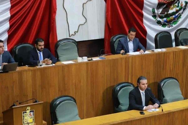 congreso de nuevo león durante nombramiento de pedro arce como nuevo fiscal estatal