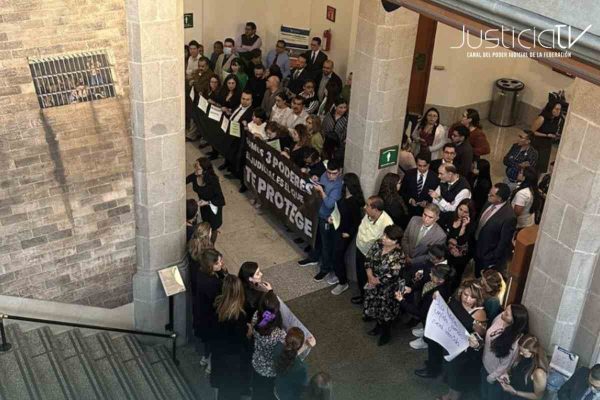 Protesta contra la reforma judicial al interior de la Suprema Corte
