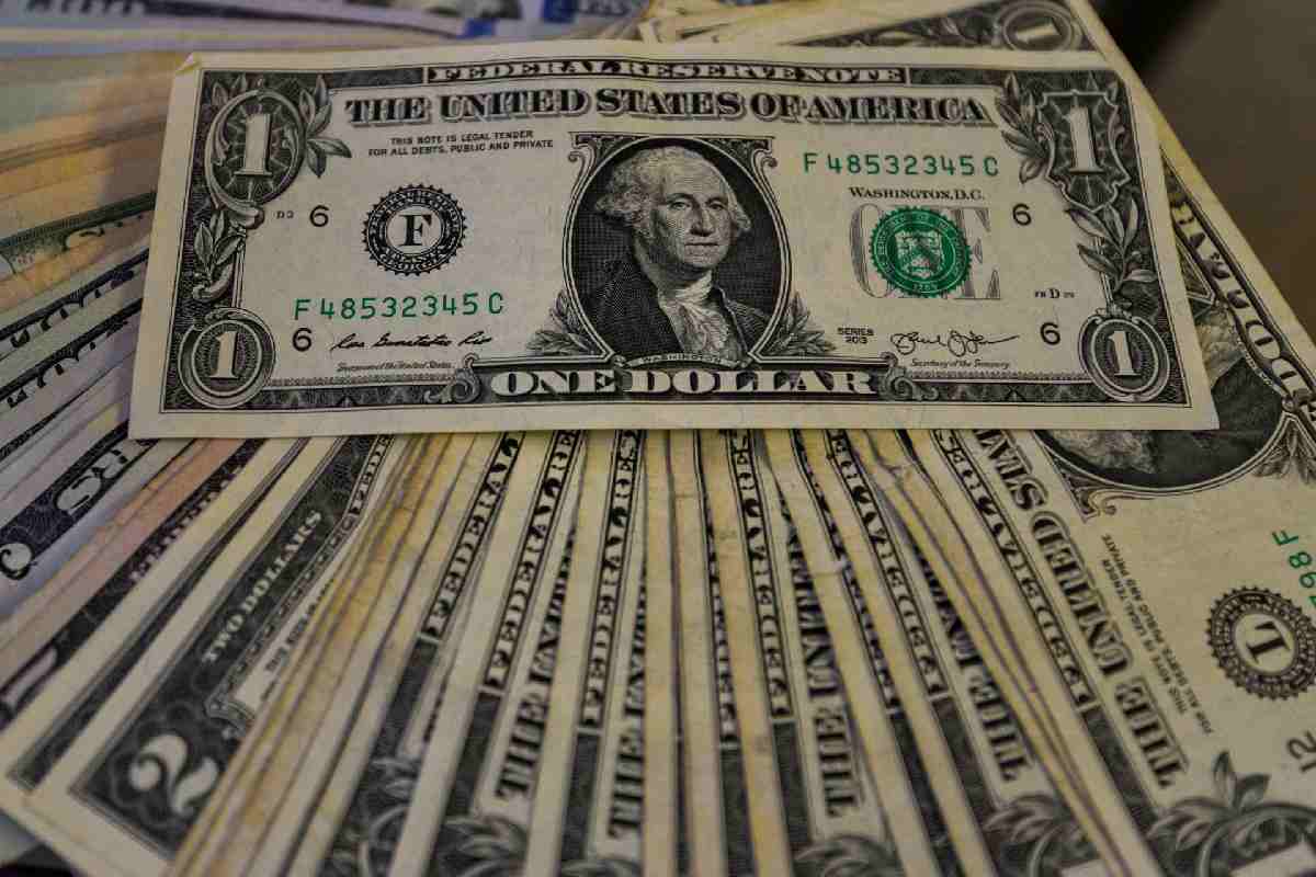 amlo peso dolar