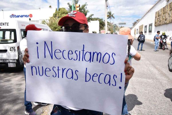 becas de posgrado unam