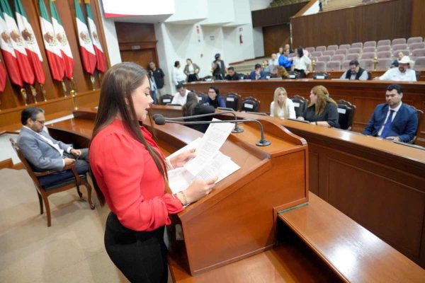 congreso sinaloa renuncia fiscal