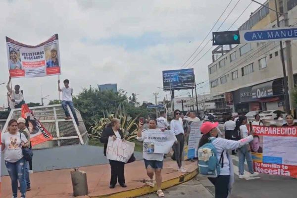 policía Jalisco protesta desaparecidos