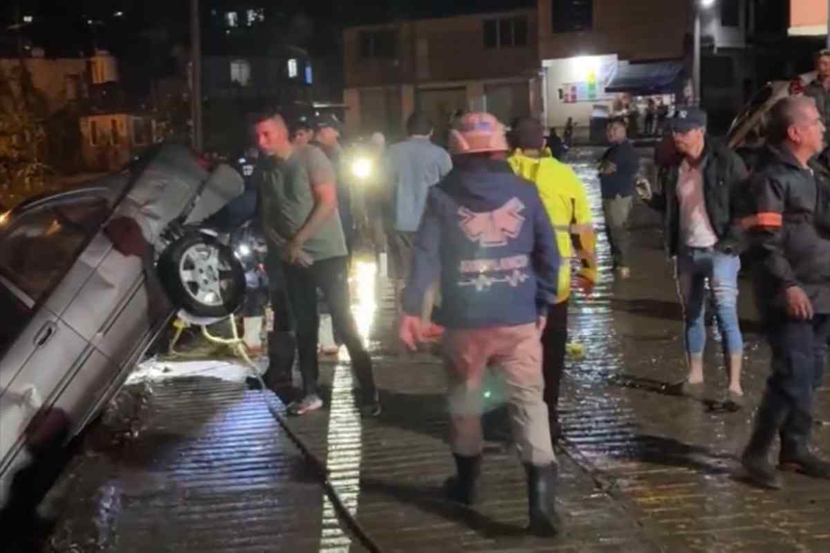 Labores de rescate en Tejupilco, Edomex. Foto: X