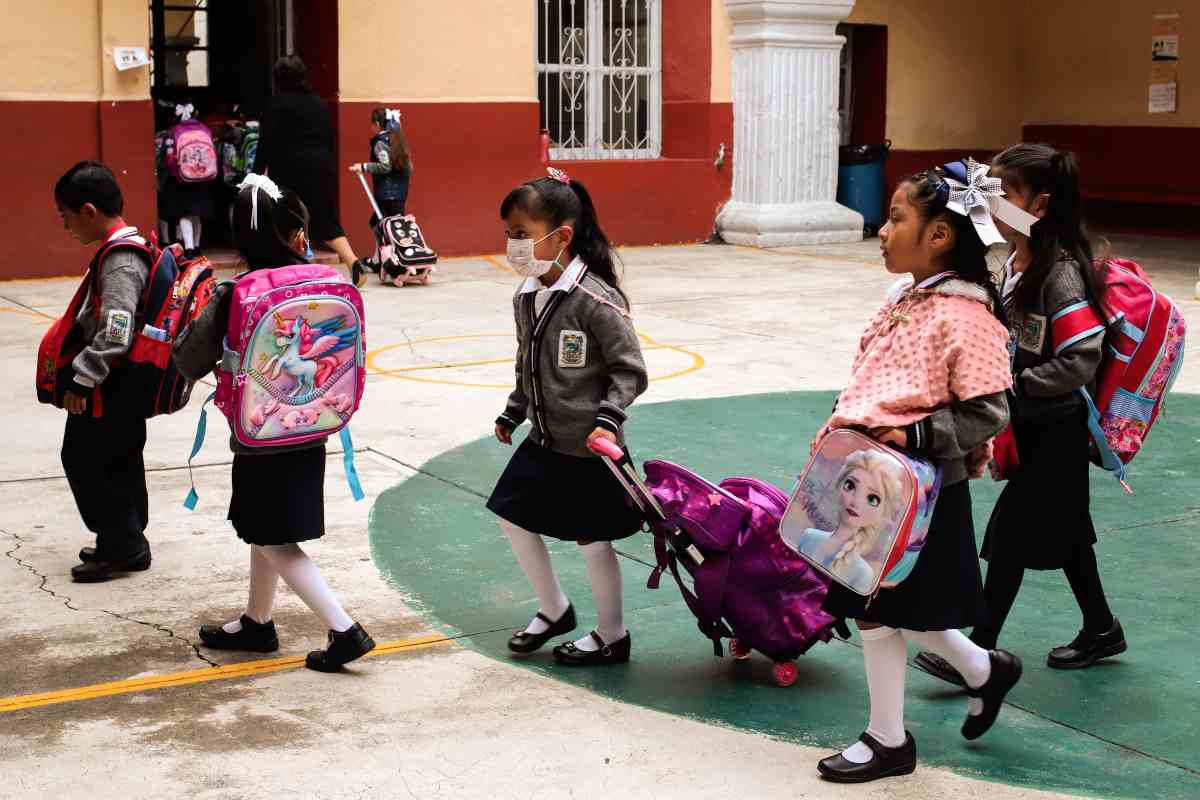 trueque útiles escolares