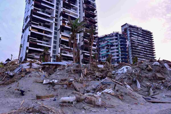 Los efectos del huracán "Otis" fueron evidentes apenas unas horas después de su paso por Acapulco. | Foto: Cuartoscuro