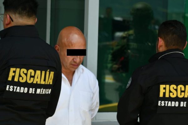 director de la policía de coatepec harinas, edomex, en el marco de investigaciones por presuntos vínculos con grupos criminales