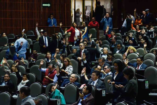 Diputados en Sesión Ordinaria