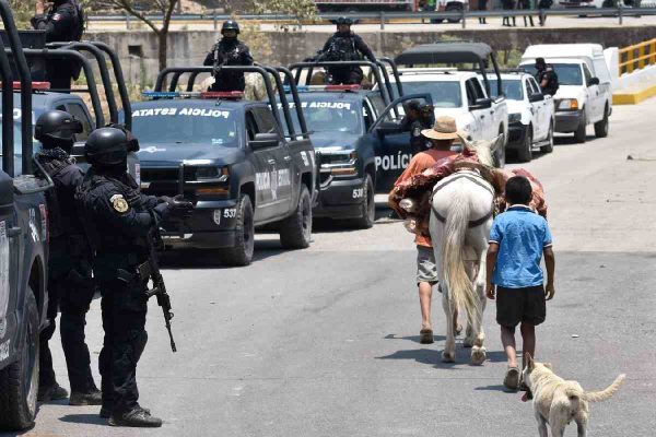 fuerzas de seguridad en operativos para combatir inseguridad en leonardo bravo, guerrero