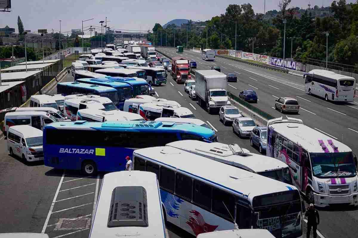 bloqueos-transportes-taxistas-edomex-jilotepec arco norte (3)
