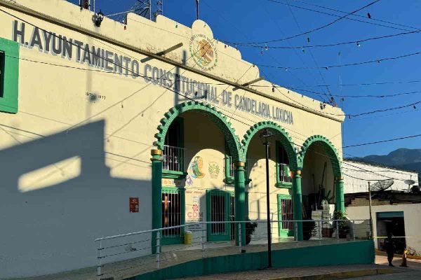 palacio municipal de Candelaria Loxicha, Oaxaca, ayuntamiento del cual fue asesinado el alcalde