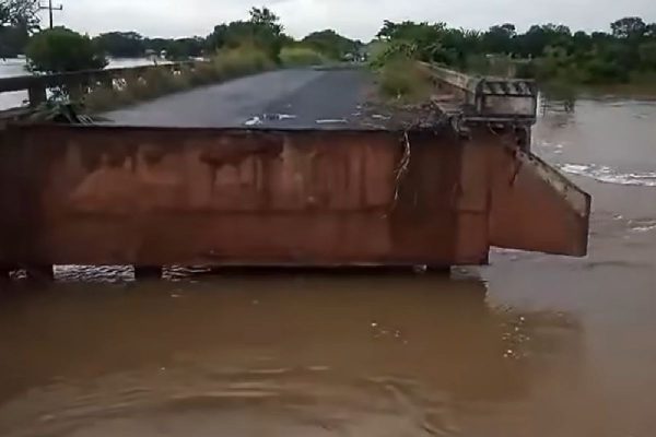 carretera colapsada Ciudad Isla-Santiago Tuxtla