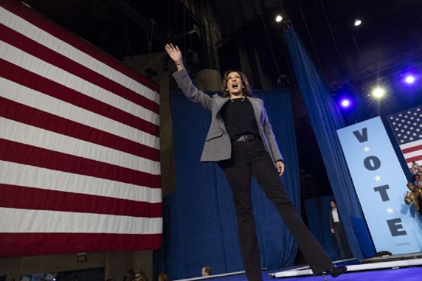 Kamala Harris durante unos de sus eventos del fin de semana