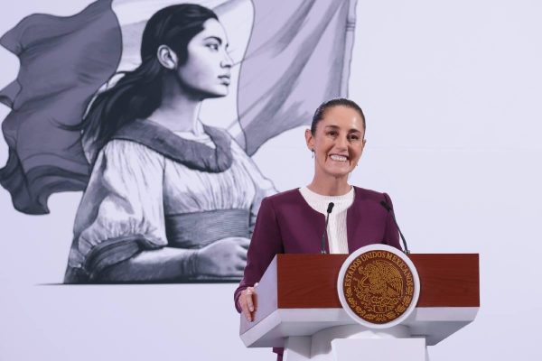 Claudia Sheinbaum durante la conferencia matutina en la que respondió a los dichos de Donald Trump