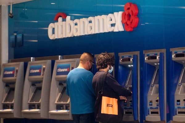 Recomendaciones para retirar tu aguinaldo de un cajero automático