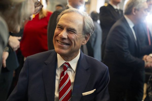 Gobernador de Texas, Greg Abbott, quien está a favor de las medidas de Donald Trump contra la migración irregular