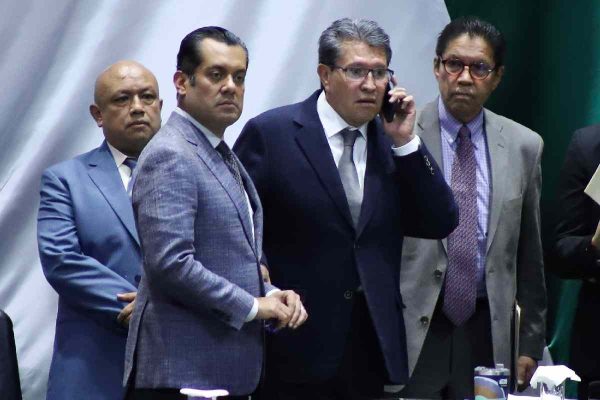 Sergio Gutiérrez Luna y Ricardo Monreal, líderes de Morena en la Cámara de Diputados | Foto: Cuartoscuro Archivo
