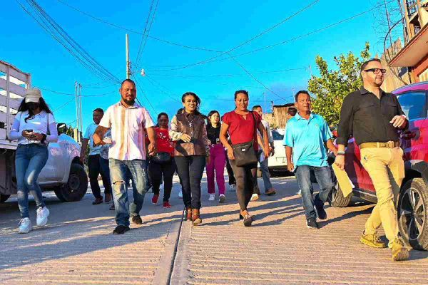 Exalcaldesa de Chilpancingo dice que reunión con líder criminal fue durante gira; video está incompleto, insiste