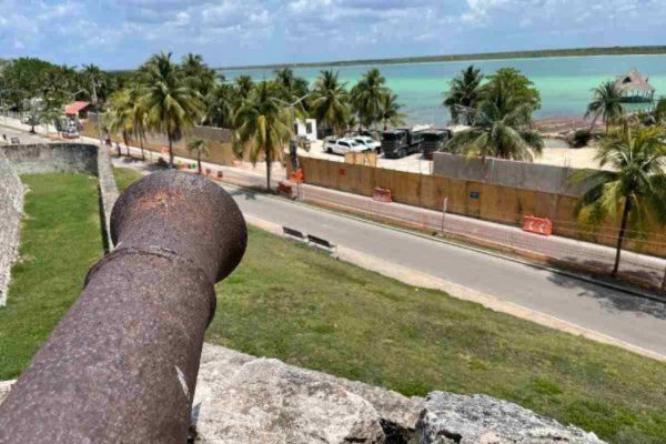 Ambientalistas consiguen suspensión para detener construcción de Sedena en Laguna de Bacalar