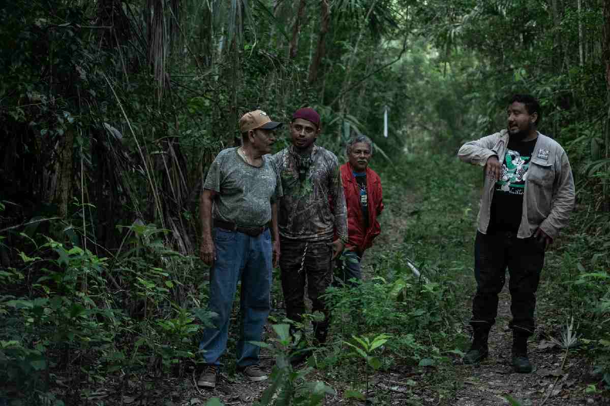 De izquierda a derecha, don Francisco Zavala, Josué Payan, don Manuel Cetina y Abraham Figueroa.