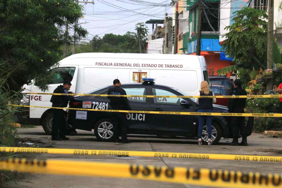 Detención de presunto criminal en Tabasco provoca bloqueos y quema de autos en carreteras