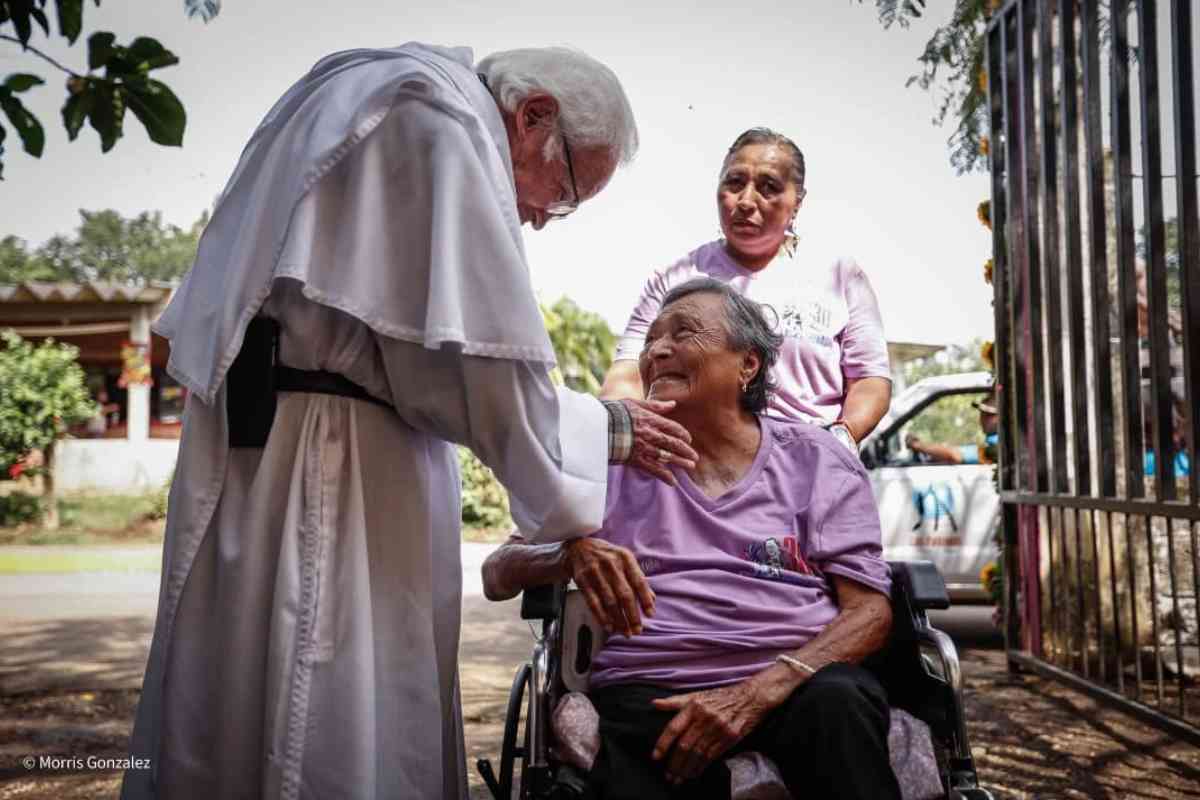 Las Patronas La Patrona Leonila Vazquez Alvizar migrantes migracion tren