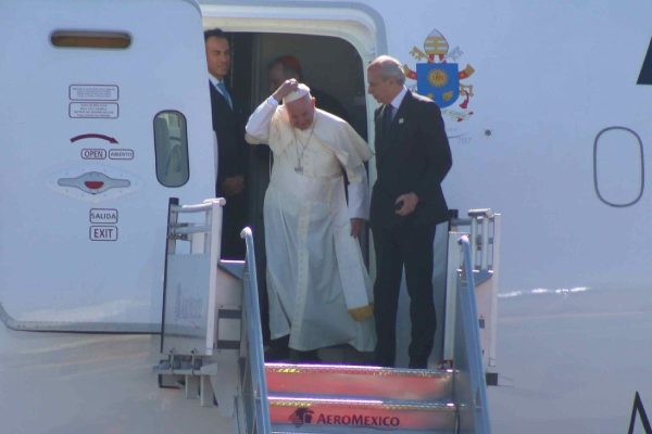 Sheinbaum lamenta la muerte del papa Francisco; fue “un humanista que optó por los pobres, la paz”, dice