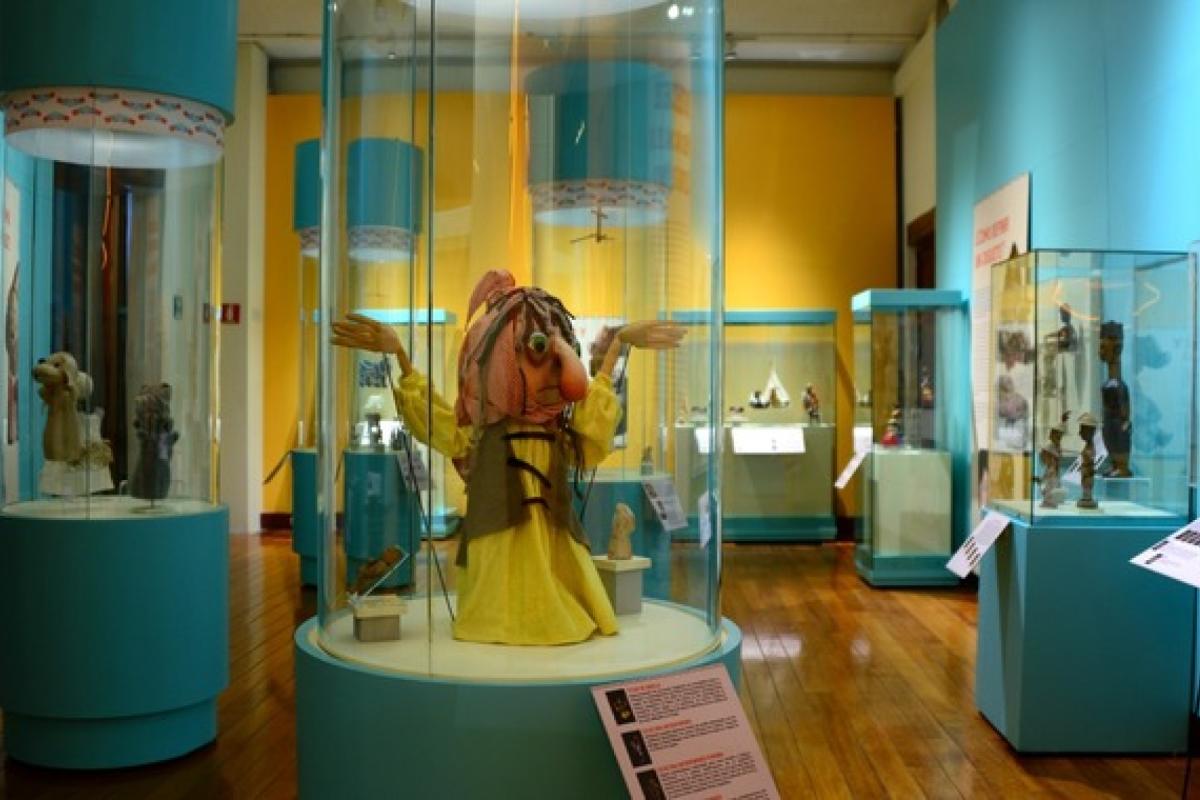 La vuelta al mundo en 150 juguetes