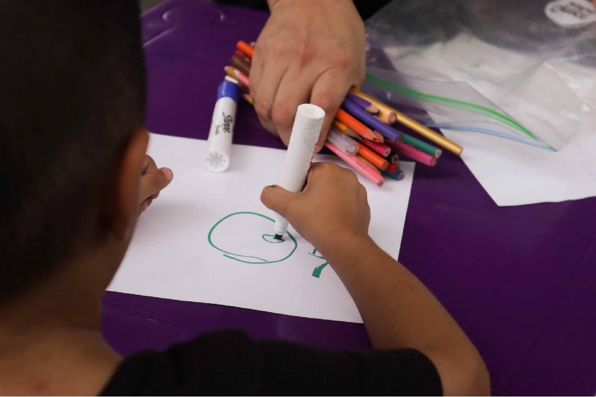 Una cuarta parte de solicitantes de asilo en México son niños y adolescentes, advierte Acnur