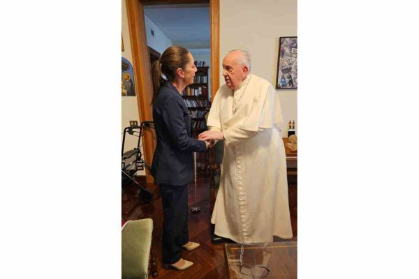 papa francisco muere sheinbaum