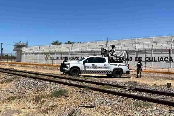 Balacera en penal de Aguaruto habría sido entre facciones del Cártel de Sinaloa, dice gobernador