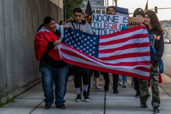 EU deporta a mexicano y otras 7 personas a Sudán del Sur; juez pide su retorno por ilegalidades 