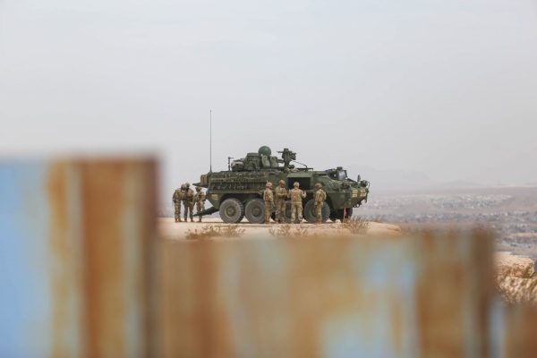 EU designa áreas de frontera sur zonas de defensa nacional; advierte quien ingrese será encarcelado