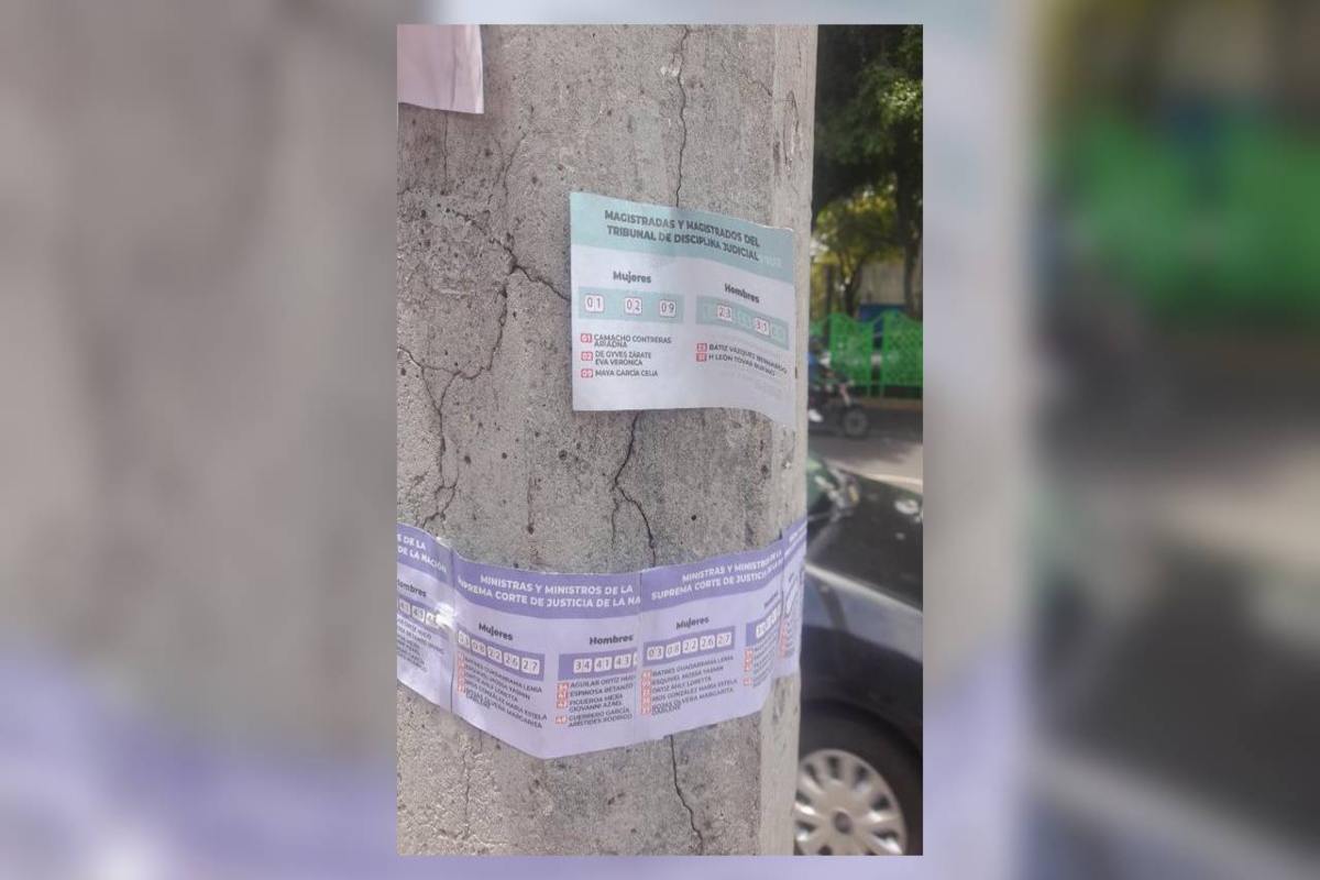 En veda electoral, repartieron acordeones para favorecer candidaturas de la 4T en elección judicial